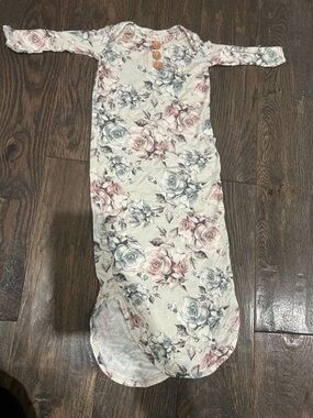 Posh Peanut Floral Tie Gown - Cream, Pink, Gray Size 0-3 months